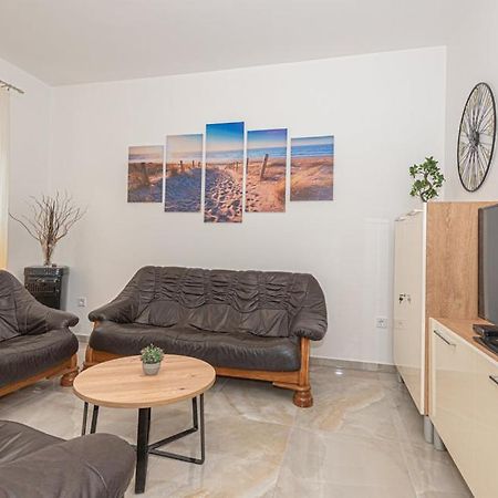 Holiday Home Gveric Водице Экстерьер фото